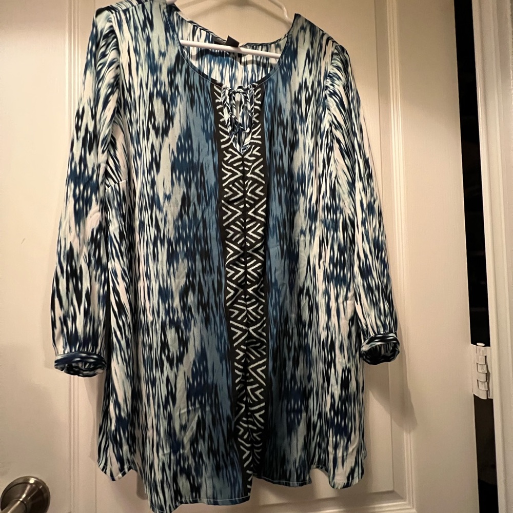 A Pea in the Pod abstract blue maternity blouse. Size L.
